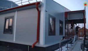 В Заводском завершается установка модульного физкультурно-оздоровительного комплекса