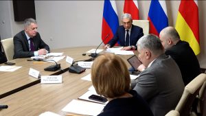 Борис Джанаев провел рабочее совещание с министерством здравоохранения и руководителями медицинских учреждений