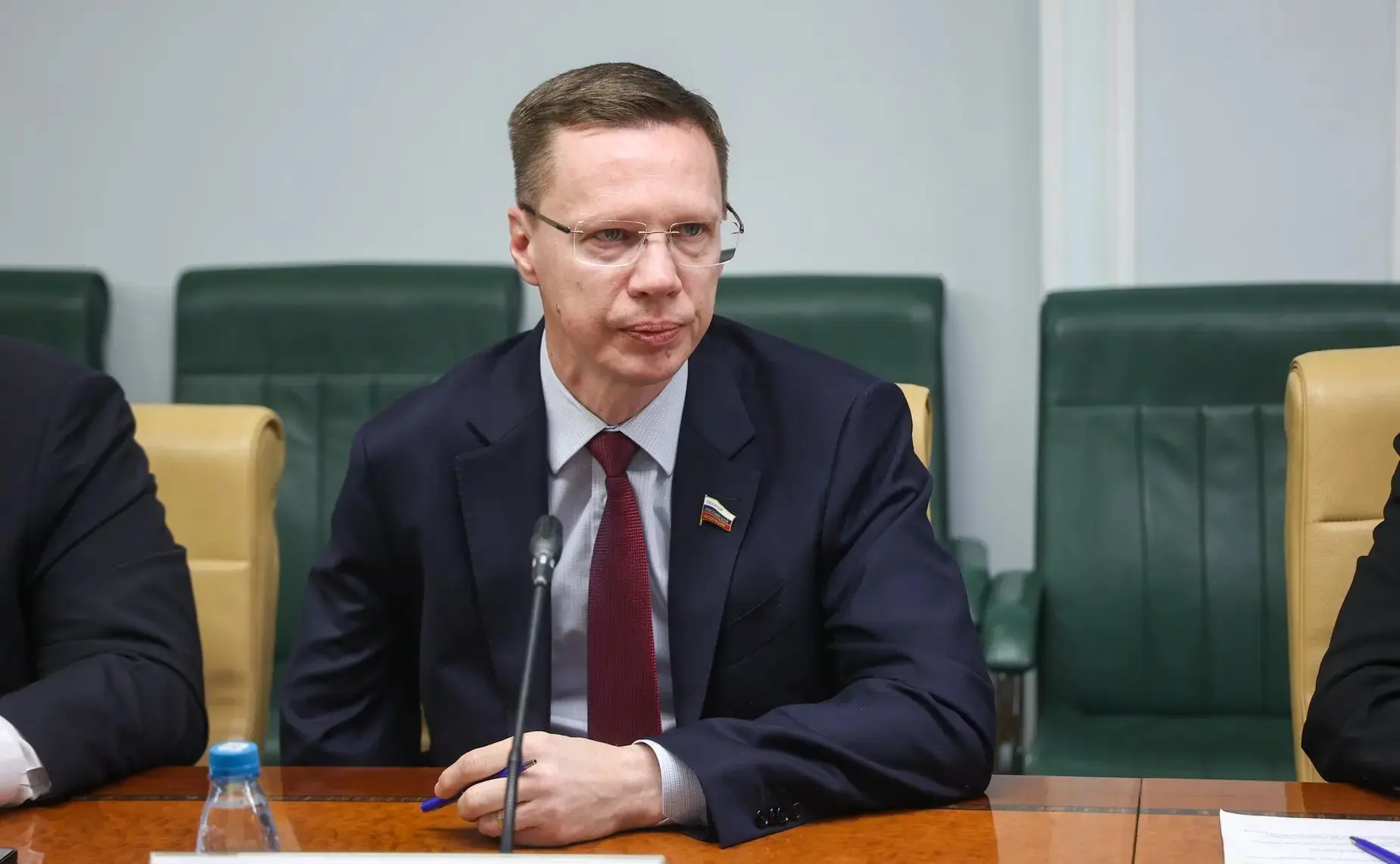 Виталий Назаренко принял участие в совещании по вопросам реализации очередного этапа программы модернизации инфраструктуры детского отдыха