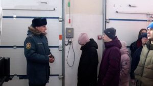 Подопечные Центра дневного пребывания граждан пожилого возраста и инвалидов посетили спецчасть МЧС по республике