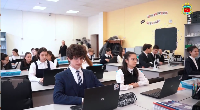 В школах Владикавказа сегодня действует более 150 классов профильной направленности