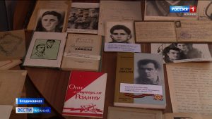 В Музее осетинской литературы имени Коста Хетагурова открылась выставка, приуроченная ко Дню защитника Отечества