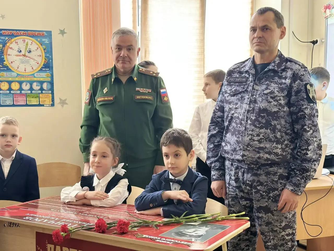 «Парту Героя» в честь участника Великой Отечественной войны Николая Гончарова открыли в 27-й школе Владикавказа
