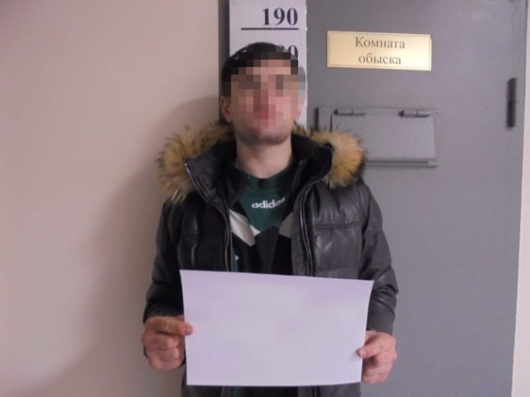 Подозреваемого в краже двух миллионов рублей с банковской карты погибшего военнослужащего из Северной Осетии задержали в Санкт-Петербурге