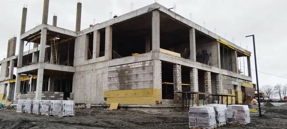 В Беслане продолжается строительство детской художественной школы