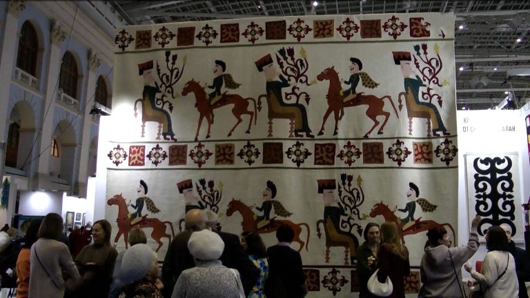 Коллекцию «Войлок от скифо-сарматского периода до алан-осетин» представили на выставке-форуме «Уникальная Россия» в Москве