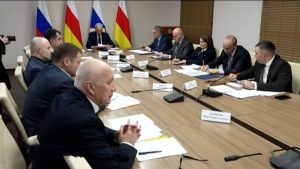 Владимир Путины уынаффæтæ куыд æххæстгонд цæуынц, ууыл ныхас цыд хицауады сæрдар Дзанайты Барисы разамындæй арæзт æмбырды