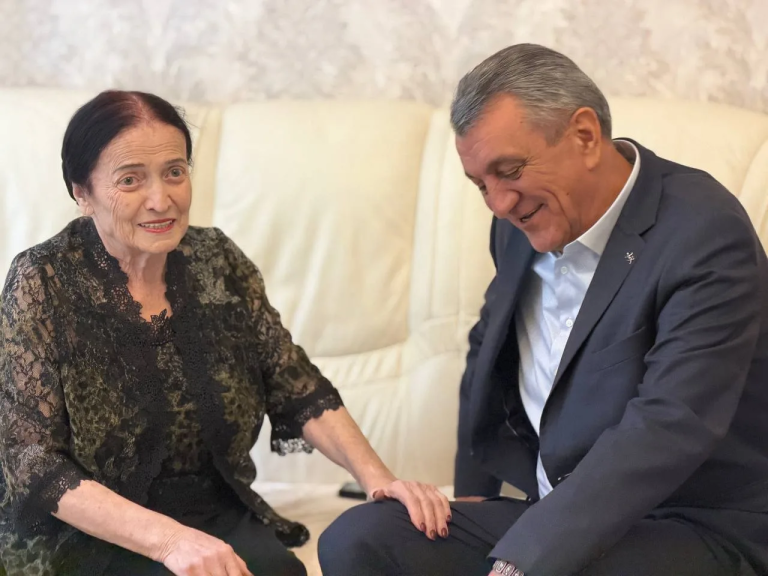 Заслуженный учитель России и Северной Осетии Тамара Сосланбековна Калоева отмечает 90-летний юбилей