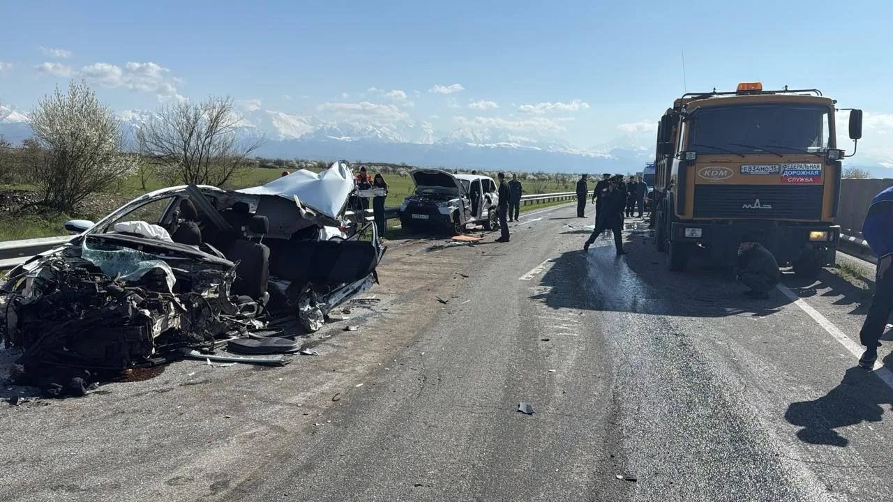 Три человека погибли в ДТП на объездной Владикавказа, ещё двое пострадали