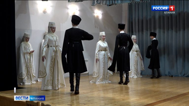 Ансамбль национального танца ДК Хазнидона отмечает 30-летний юбилей