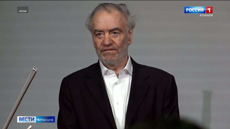 Гендиректору Большого театра Валерию Гергиеву вручили статуэтку премии BraVo