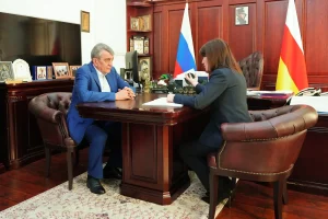 Сергей Меняйло встретился с ректором СКФУ Татьяной Шебзуховой