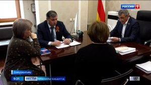 Цæгат Ирыстоны Сæргълæууæг Сергей Меняйло фембæлд республикæйы цæрджытимæ