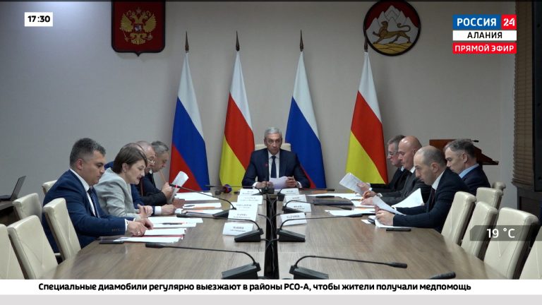 Председатель правительства республики Борис Джанаев провел заседание бюджетной комиссии