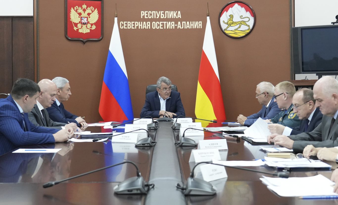 Сергей Меняйло поручил усилить контроль за ситуацией на реке Камбилеевка