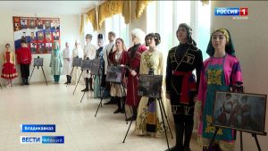 Студенты СОГТЭК встретились с народным артистом России Зелимханом Козаевым в рамках проекта «Уроки живой истории»