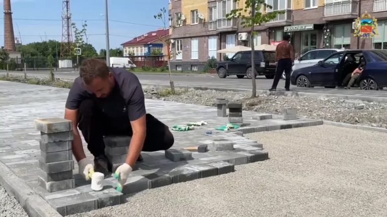 Три тематические зоны обустроят на аллее на ул. Шамиля Джикаева в Московском микрорайоне