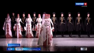 Ансамбль «Амонд»-ы концерт сæмбырд кæны иу сценæйы студентты æмæ сын свæййы ахуырадон азы сæйраг хатдзæг