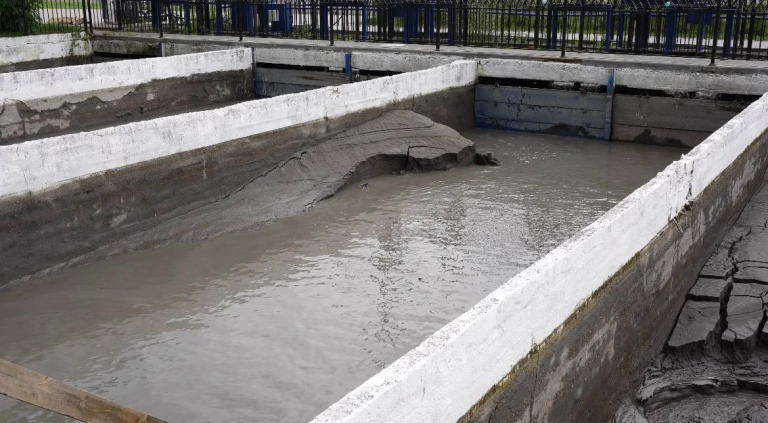 Более тысячи тонн грязи не попали в водоёмы Центрального парка во время паводков благодаря работе очистных сооружений
