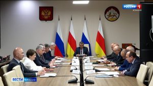 Аппаратное совещание: проблемы системы ливнеотведения, капитальный ремонт школ