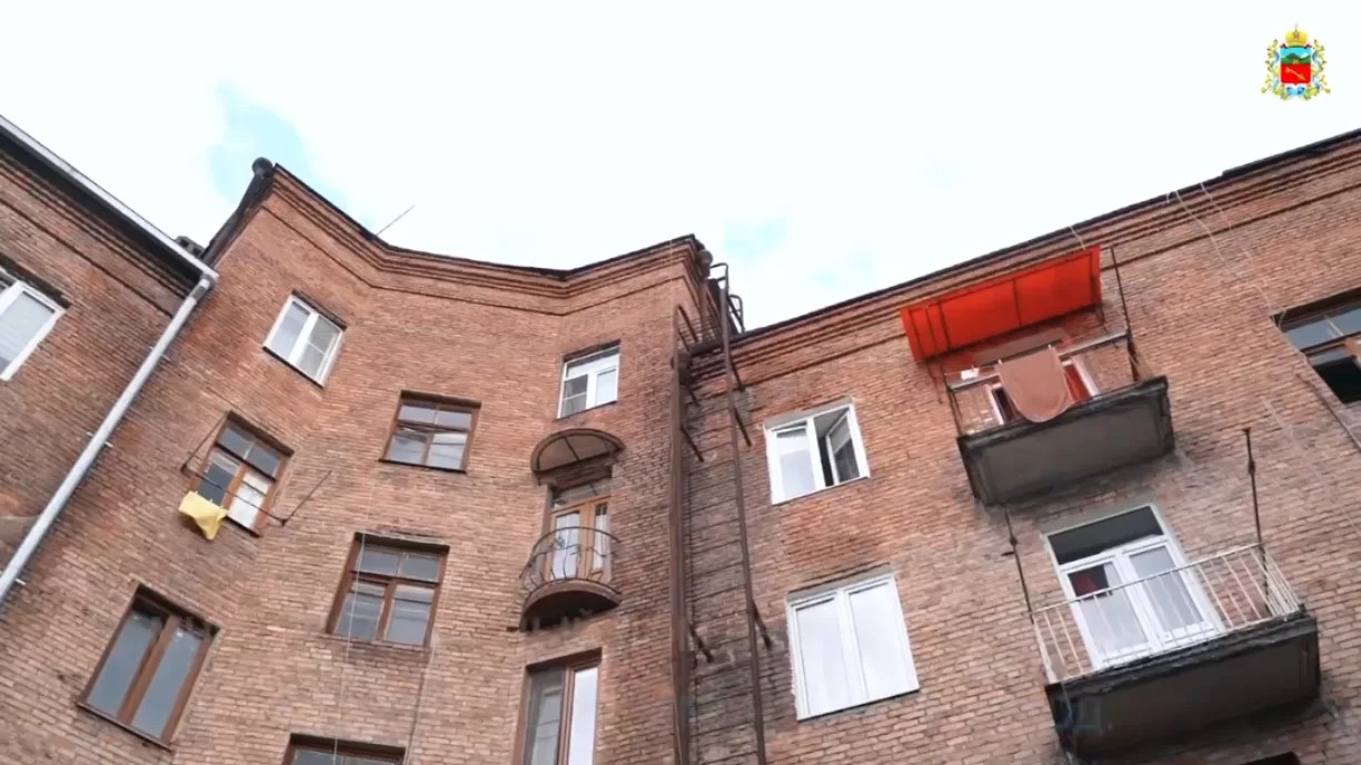 Муниципальное «Домоуправление» в ближайшее время проведет ремонт кровли дома на ул.Маркова,25