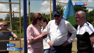 Площадки трехдневного межрегионального форума для молодежи «Энергия Моздока» посетил председатель парламента Таймураз Тускаев