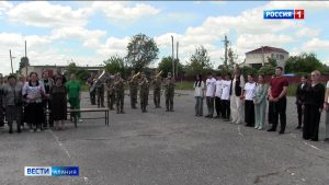 В память о погибших в зоне СВО в Моздокском аграрно-промышленном техникуме открыли Стену памяти