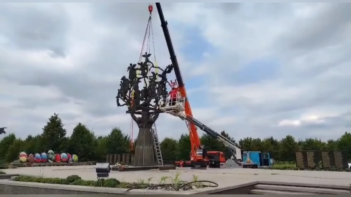 В «Городе ангелов» приступили к реставрации «Древа скорби»