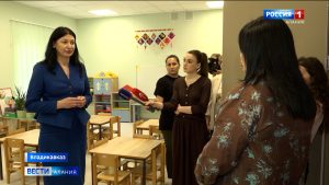 Министр образования и науки республики Элла Алибекова ознакомилась с ходом капремонта учреждений образований