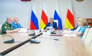 Сергей Меняйло провел совместное заседание антитеррористической комиссии и оперативного штаба