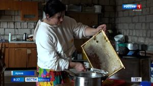Православные отмечают сегодня Происхождение честных древ Животворящего Креста Господня, или Медовый спас