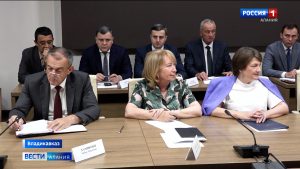Аппаратное совещание: ситуация на топливном рынке, подготовка к осенне-зимнему периоду, эпидобстановка в регионе