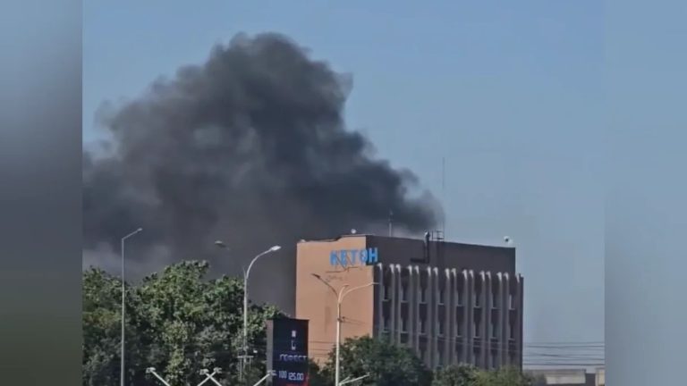 Пожарные ликвидируют возгорание на заводе «Кетон»