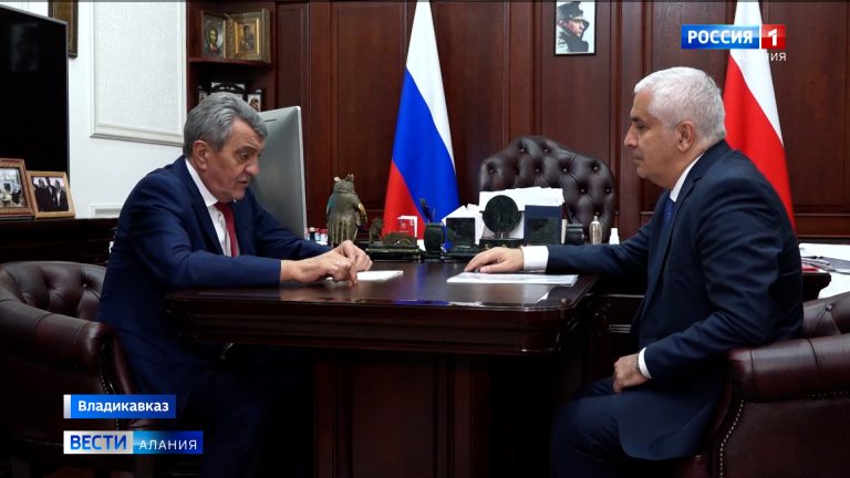 Сергей Меняйло провел рабочую встречу с Маратом Камболовым