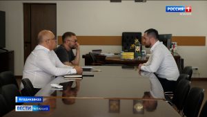 Республику с рабочим визитом посетили эксперты Российской академии народного хозяйства и госслужбы — Дмитрий Рогозин и Владимир Мисихин