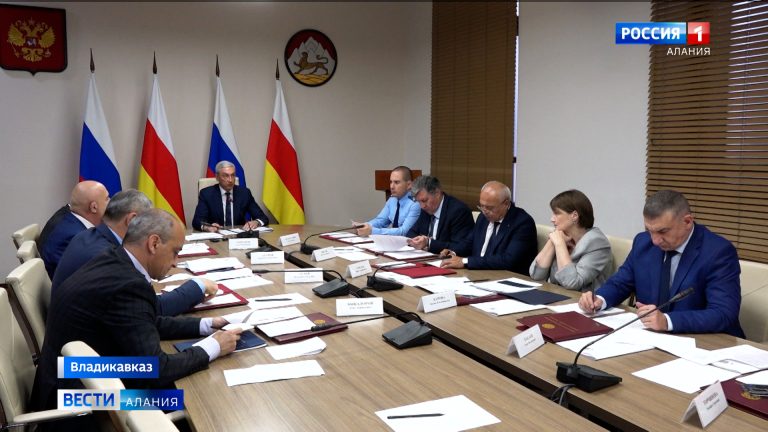 На подготовку и проведение траурных мероприятий в Беслане из республиканского бюджета выделят 900 тысяч рублей