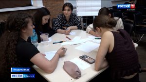 Первокурсники СОГУ приняли участие в деловой игре «На гребне волны»