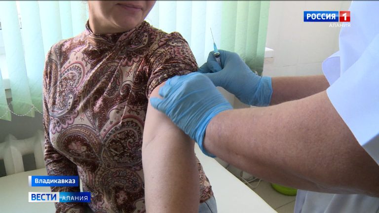 В медицинских учреждениях Северной Осетии готовятся к прививочной кампании против гриппа