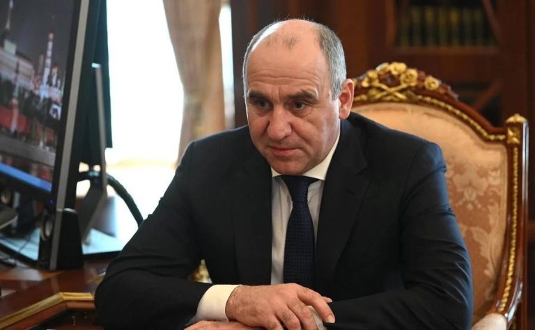 Сергей Меняйло поздравил Рашида Темрезова с избранием на должность главы Карачаево-Черкесии