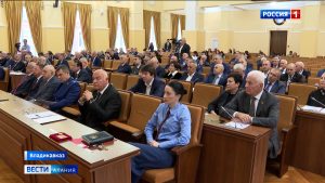 Заседание парламента: голосование за кандидатуру премьер-министра, поддержка закона о госязыках
