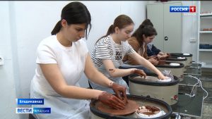 Две гончарные мастерские для детей открыли во Владикавказе