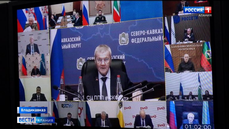 Сергей Меняйло в режиме ВКС принял участие в заседании, которое провел Юрий Чайка