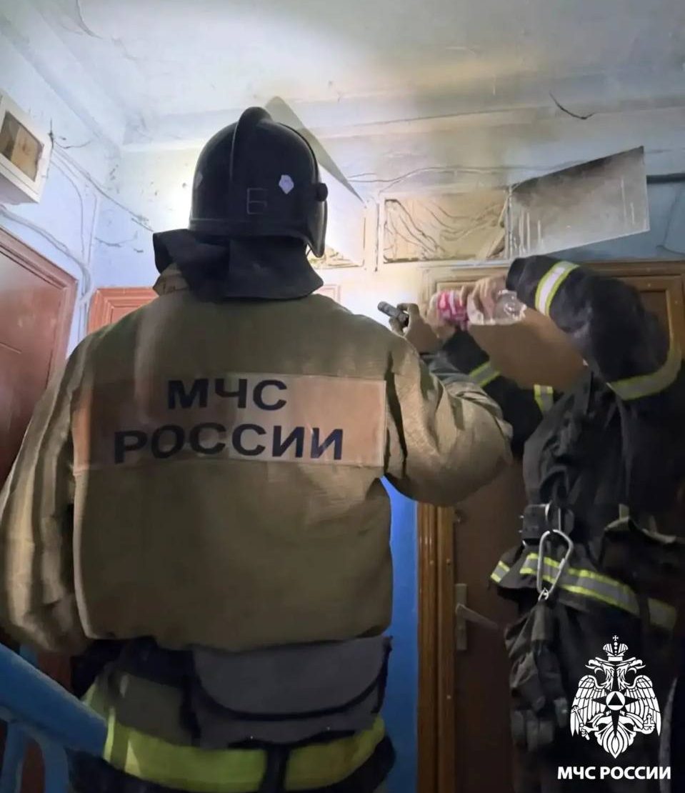 Огнеборцы предотвратили пожар в жилом доме в Беслане